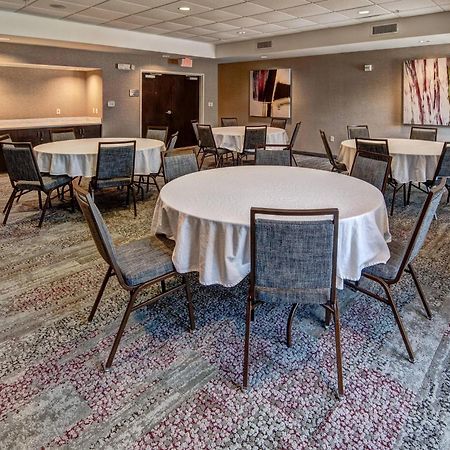 Courtyard By Marriott Troy Hotel Екстериор снимка